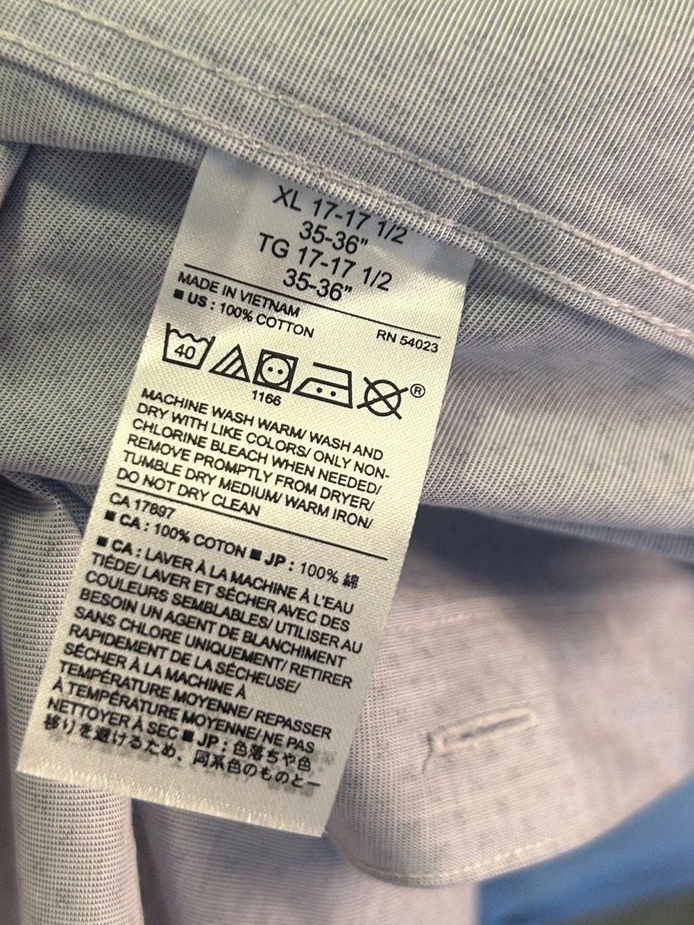 NWOT BANANA REPUBLIC button down shirt.
